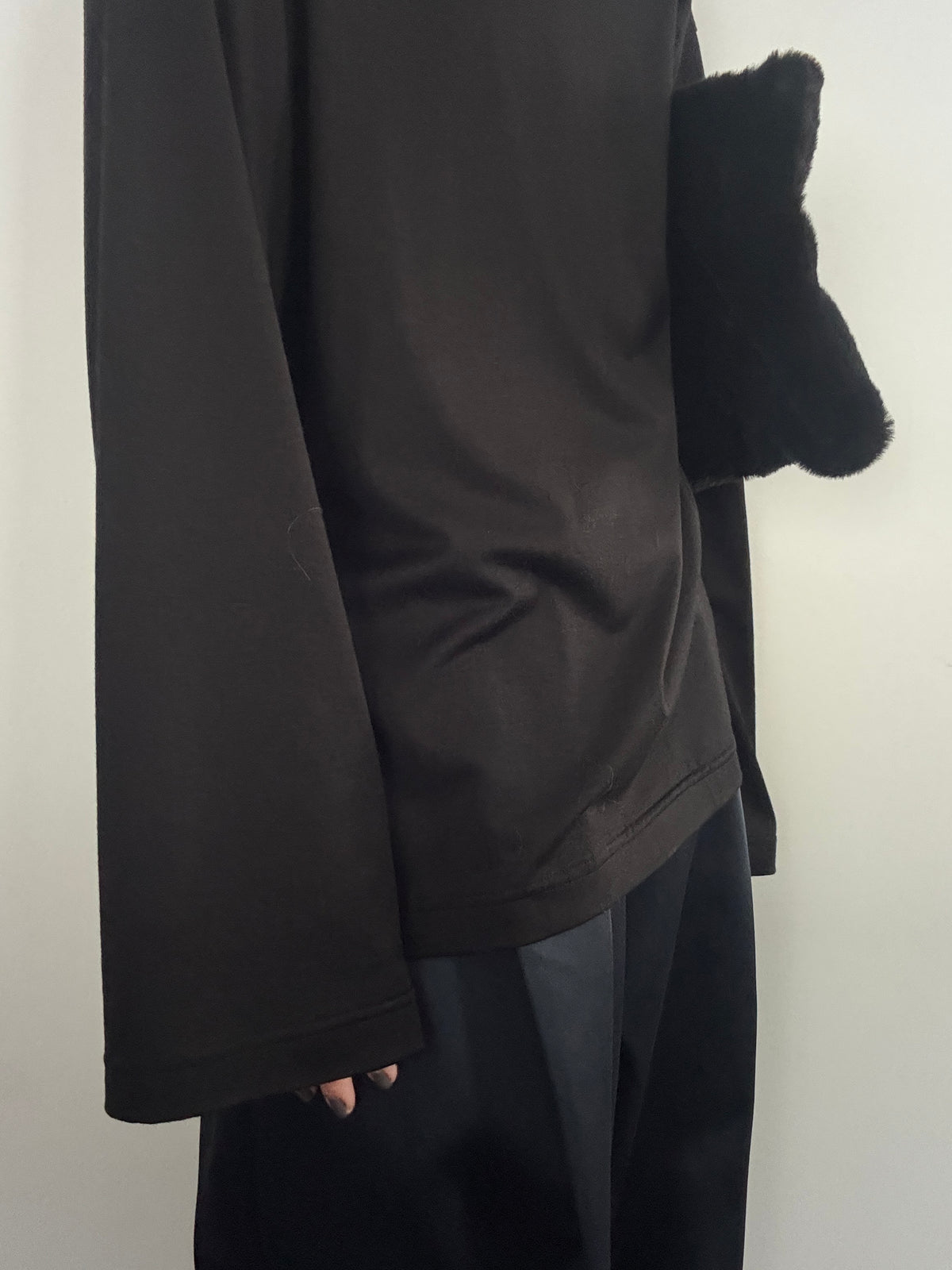 wide sleeve turtle