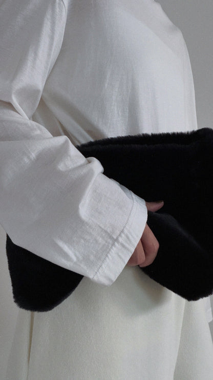 wide sleeve turtle