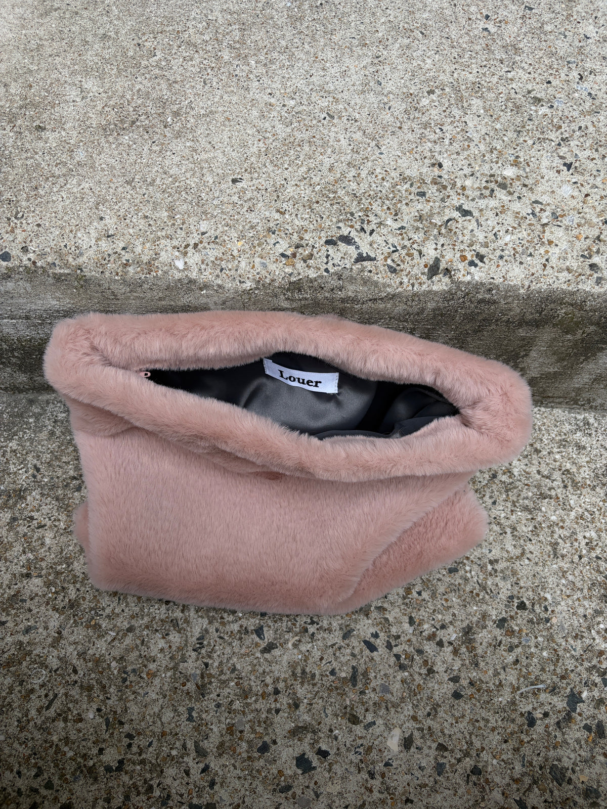 fur clutch